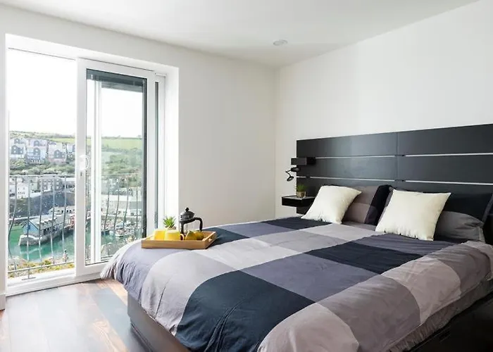 Hipnautic, Mevagissey, Sleeps 6