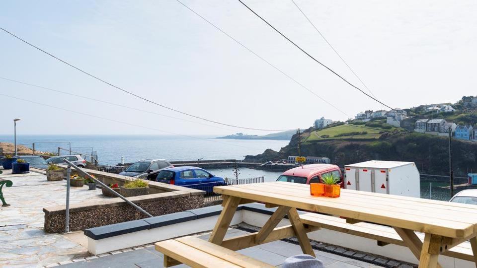 Holiday home Hipnautic, Mevagissey, Sleeps 6