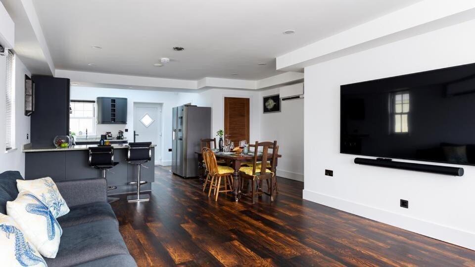 Holiday home Hipnautic, Mevagissey, Sleeps 6 *